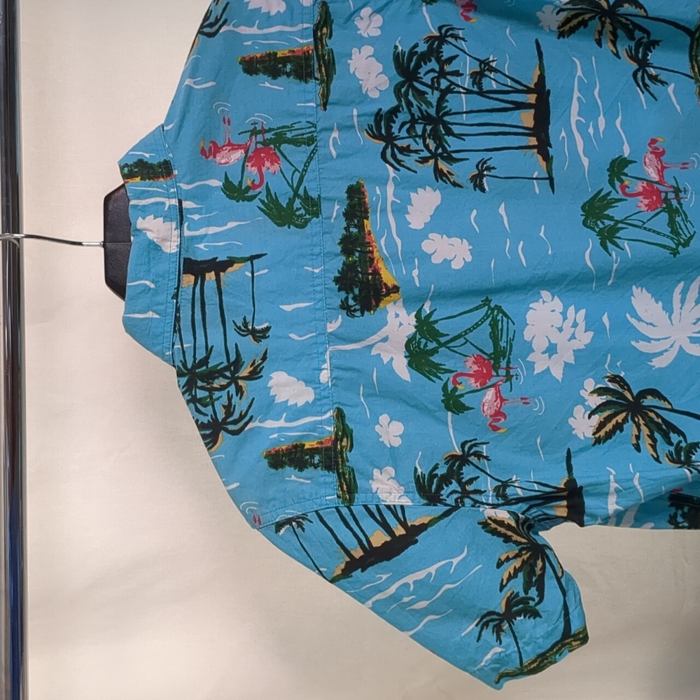 Men's Small Button Down - Picture 4 of 4